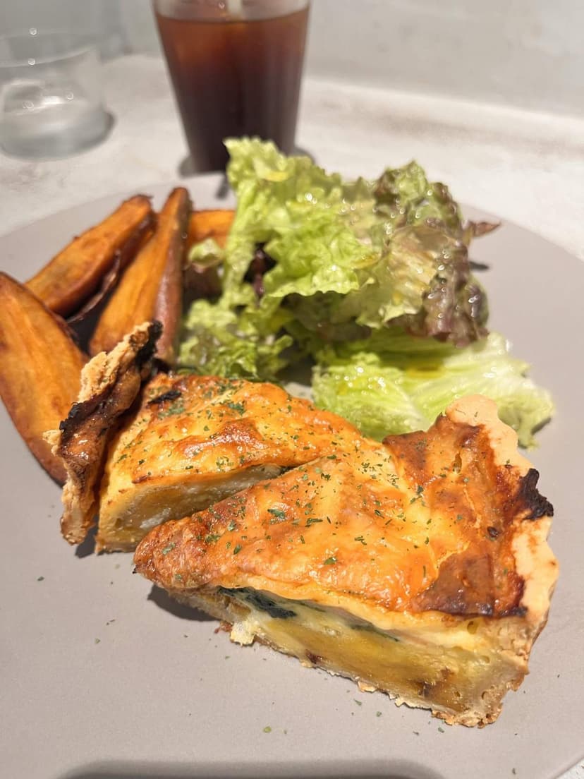 The quiche up close